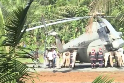 President Droupadi Murmus Chopper Gets Stuck On Kerala Landing Pad Cops Pull It Out