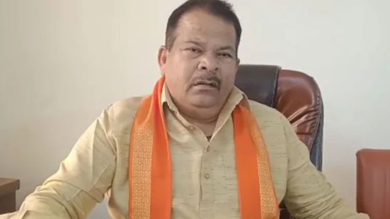 10 ಮುಸ್ಲಿಂ ಯುವತಿಯರನ್ನು ಕರೆತಂದು ಹಿಂದೂ ಯುವಕರು ಮದುವೆಯಾಗಿ: ಬಿಜೆಪಿ ಮಾಜಿ ಶಾಸಕ ವಿವಾದಾತ್ಮಕ ಹೇಳಿಕೆ 2 Raghvendra Pratap Singh