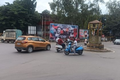 Traffic signals have not yet been installed at chikkodi town circle 2