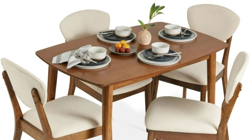 breakfast table