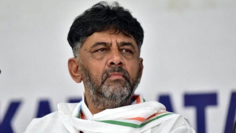 ದೆಹಲಿಯಿಂದ ಬರಿಗೈಯಲ್ಲಿ ಬೆಂಗಳೂರಿಗೆ ಡಿಕೆಶಿ ವಾಪಸ್ 10 dk shivakumar 1 6