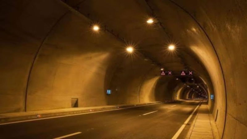 tunnel road
