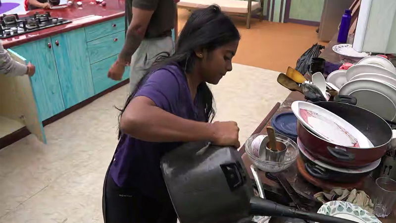 Bigg Boss Rakshita 5