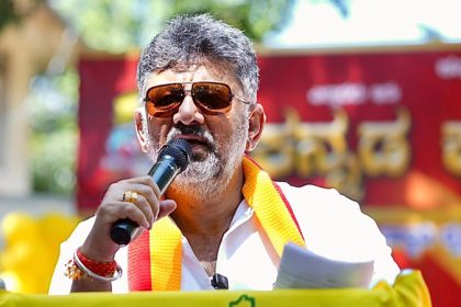 ಎಲ್ಲಾ ಕಡೆ ಕ್ಯಾಮೆರಾ ಇರುತ್ತೆ, ದೃಶ್ಯ ನೋಡಿ ನಿಮ್ಮ ಮನೆ ಮುಂದೆ ಕಸ ತಂದು ಹಾಕ್ತೀನಿ - ಡಿಕೆಶಿ ವಾರ್ನಿಂಗ್ 13 DK Shivakumar